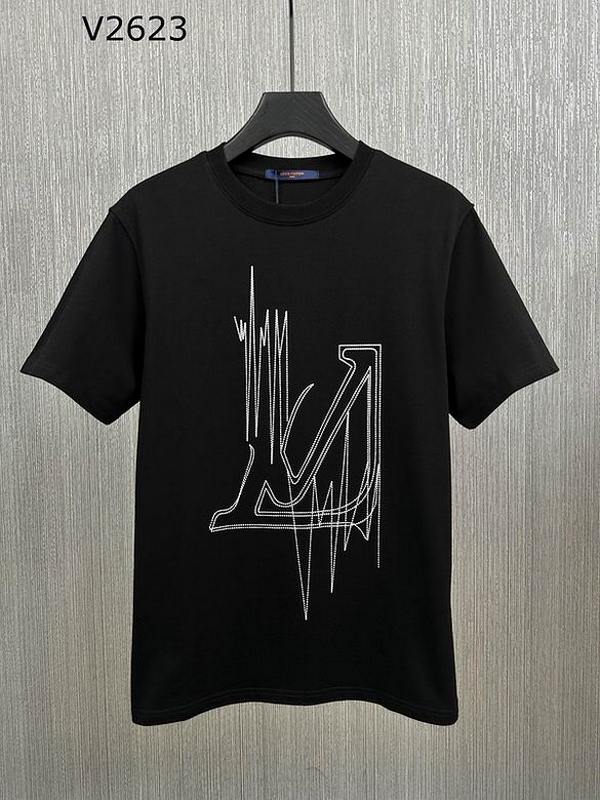 Louis Vuitton Men's T-shirts 1358